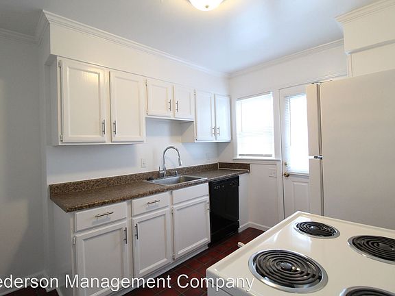 5th image of 7544 Wyoming St