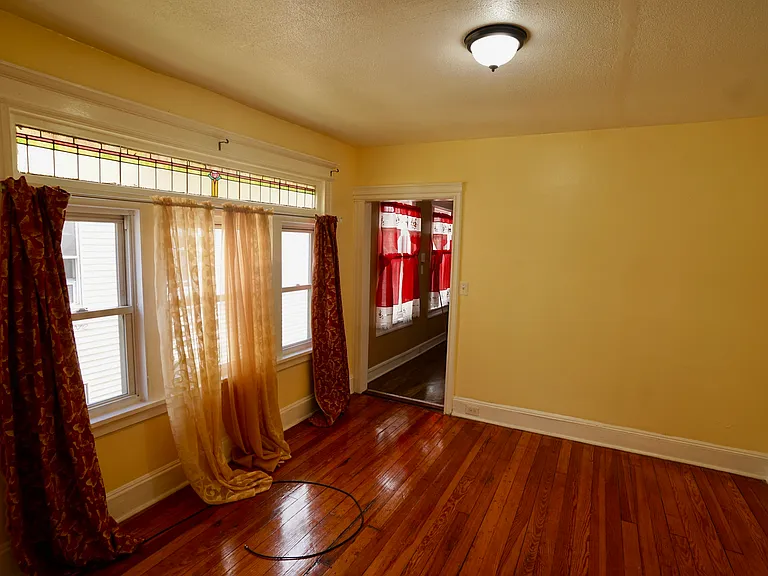 744 Boston Ave — Photo 3