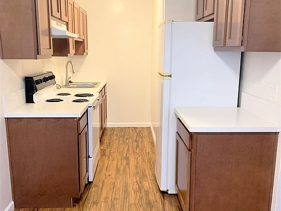 2nd image of 5063 Clairemont Mesa Blvd Unit 16