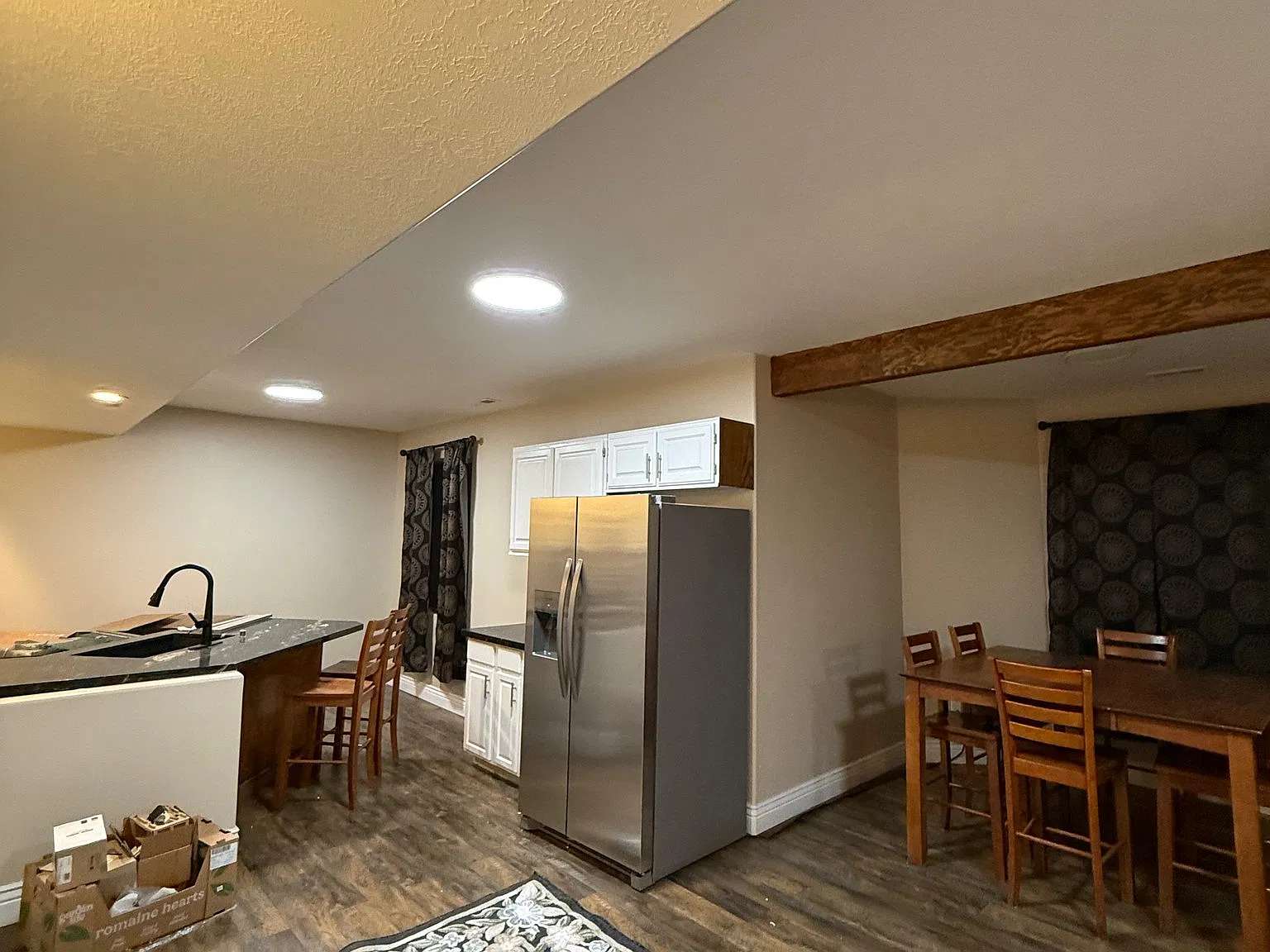 Private quiet furnished home with breathtaking views/comfortable spacious room with furnished spaces — Photo 1