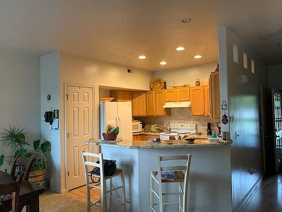 4th image of 1225 W Sienna Way