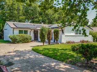 451 Southport Dr, Dallas, TX