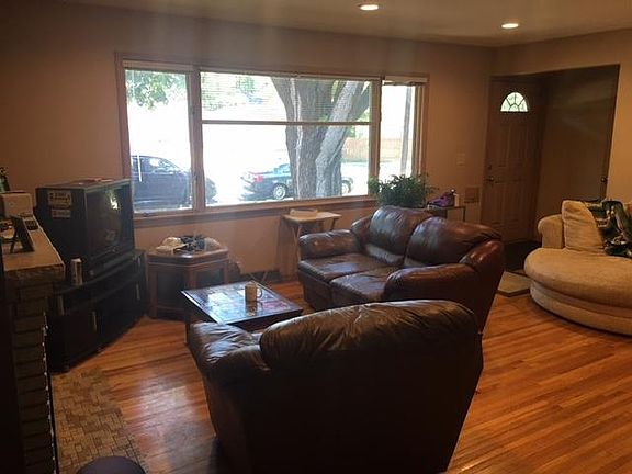 5th image of 4752 Xerxes Ave S