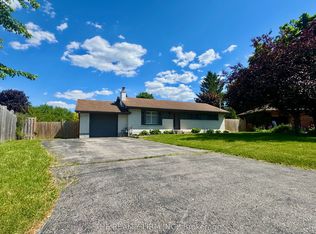 571 Everglade Cres, London, ON N6H2W8