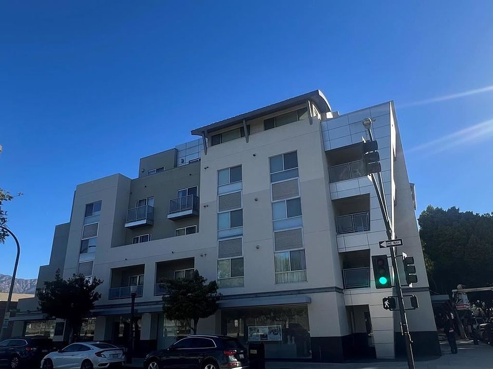 1st image of 159 W Green St Unit 308