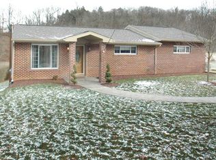 4490 New Texas Rd, Pittsburgh, PA 15239