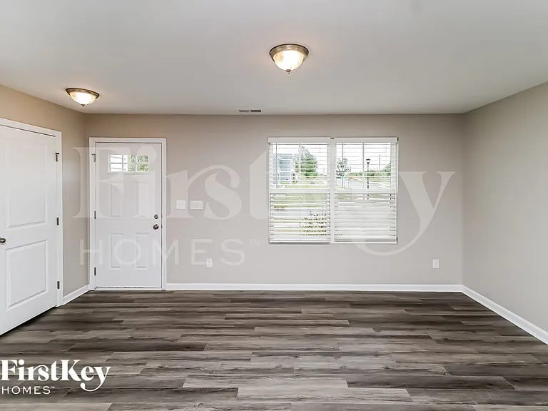5816 Camp Ct SW — Photo 4