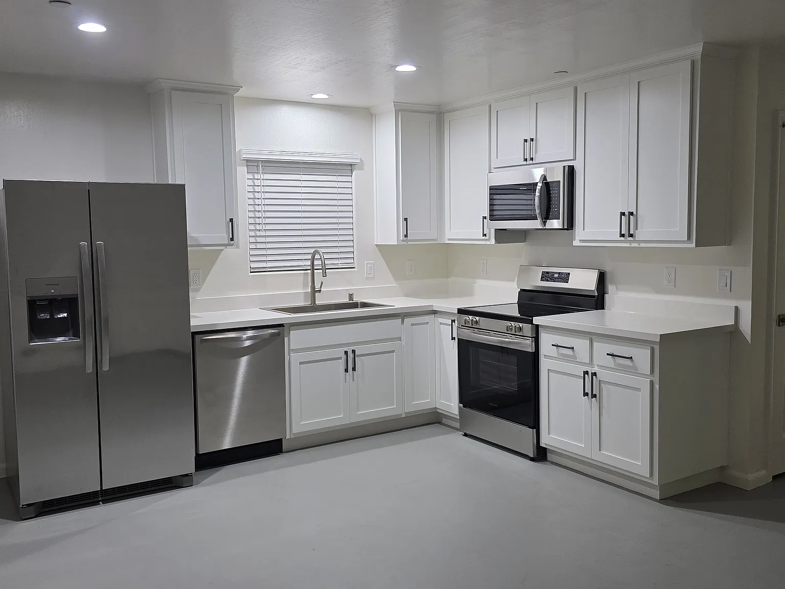 2 bed, 800 sqft, $1,595 — Photo 2