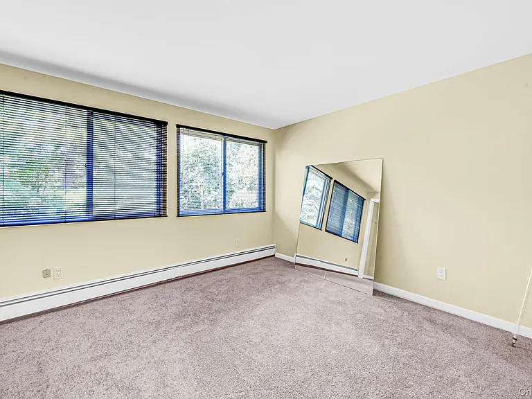 1394 Main Rd — Photo 21