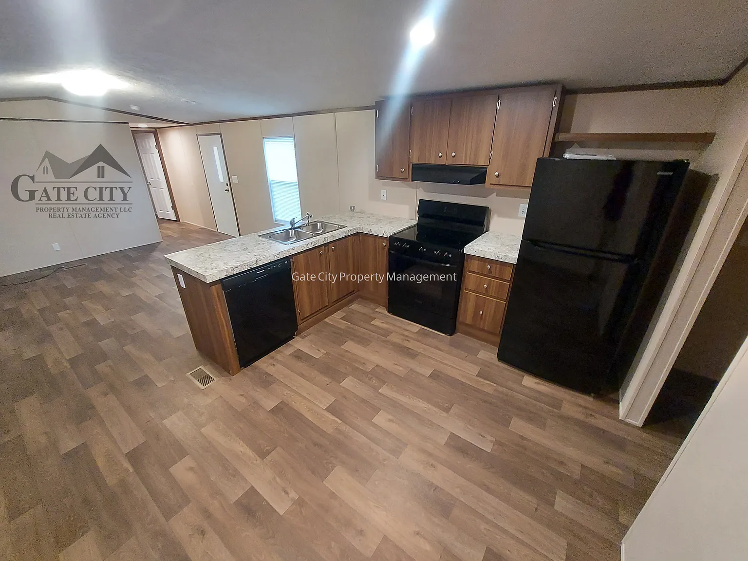 967 Gray Rd — Photo 3
