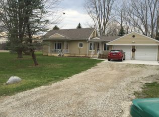 69055 Hicks Rd, Armada, MI 48005