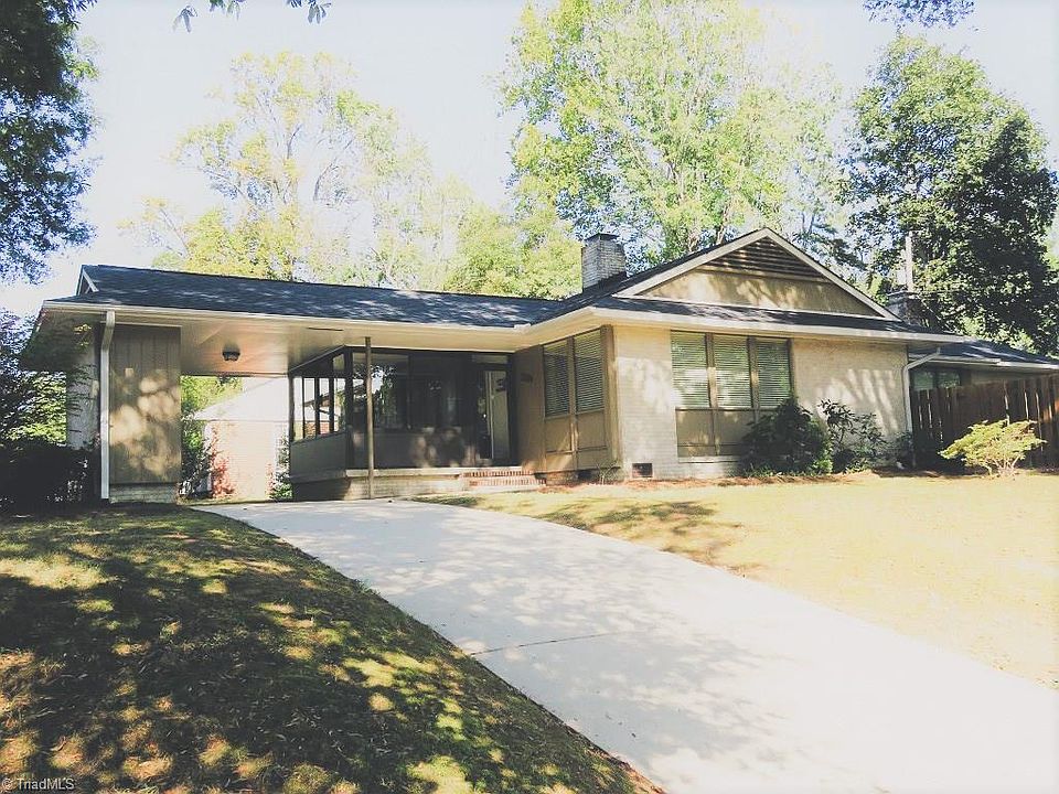 1st image of 2200 W Friendly Ave
