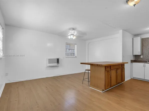 2809 SW 23rd Ter #2807, Miami, FL 33145