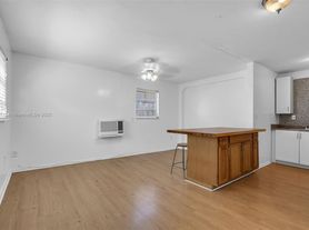 2809 SW 23rd Ter, Miami, FL