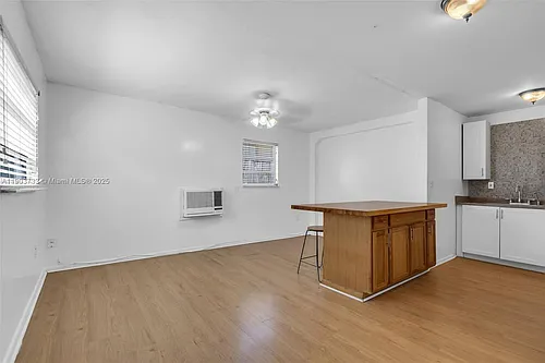 2809 SW 23rd Ter #2807 Photo 1