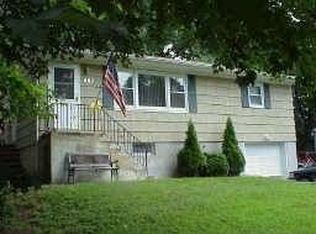 482 Riverside Dr, Wayne, NJ 07470