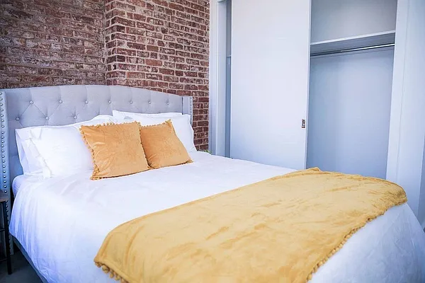 Rented by Charney Real Estate LLC | media 19