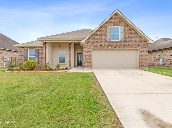 204 Saint Faith St, Youngsville, LA 70592