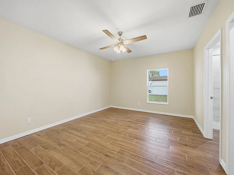 1072 Bridlewood Way — Photo 7