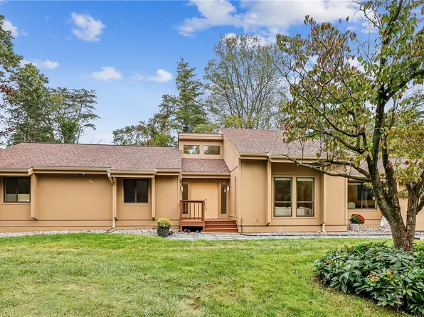 9728 Watts Branch Dr, Rockville, MD 20850