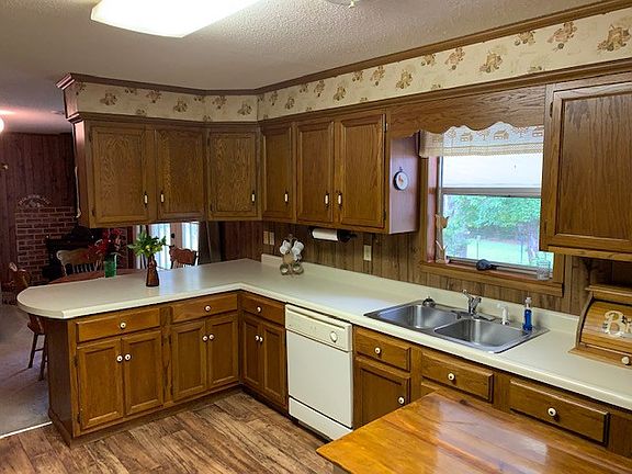 2nd image of 3581 Ouachita Ave