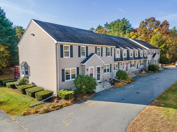 39 Smith St APT 1, Middleboro, MA 02346