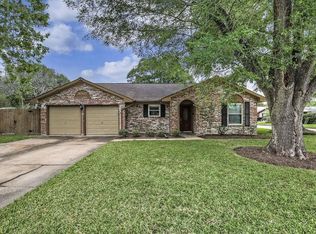 5007 Francis Dr, Pearland, TX 77581