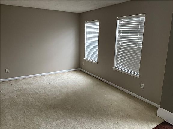 5th image of 9360 Carnes Crossing Cir