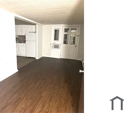 40 E High St #9 — Photo 9