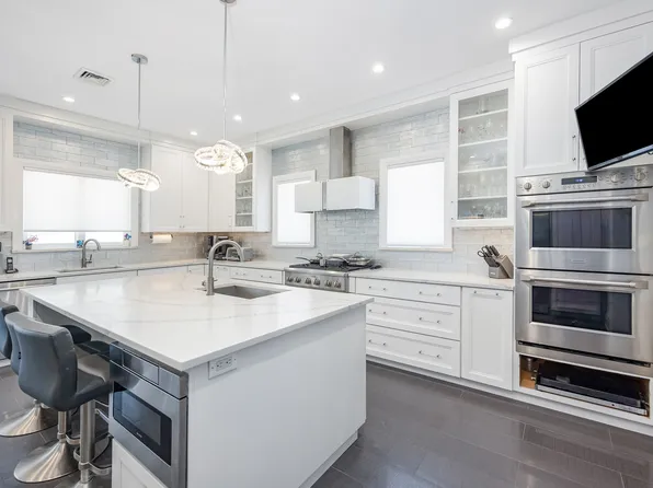 190-22 Nero Avenue image 7 of 43