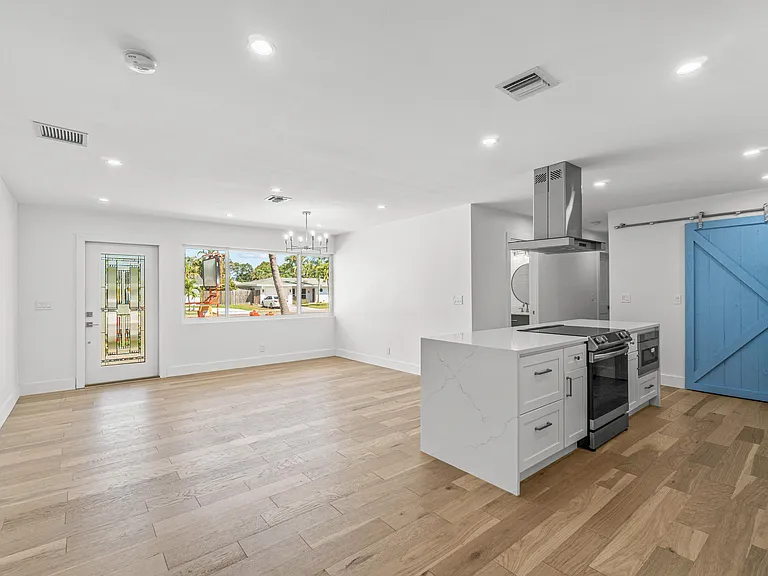 1188 W Camino — Photo 4