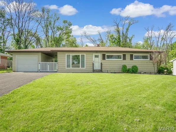 7320 Arke Dr, Belleville, IL 62223