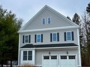 28 McIntosh Dr #22, Stow, MA 01775