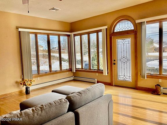 3rd image of 28 Ellen Memorial Ln