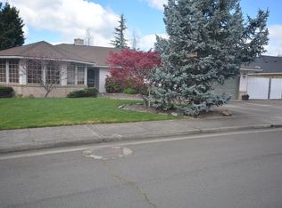 2307 Asher Dr, Medford, OR