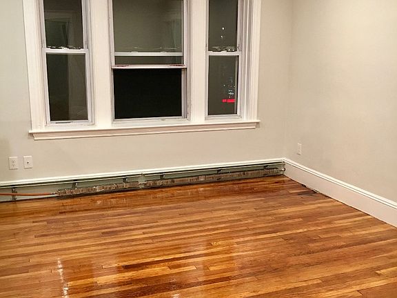 4th image of 11 Quint Ave APT 6