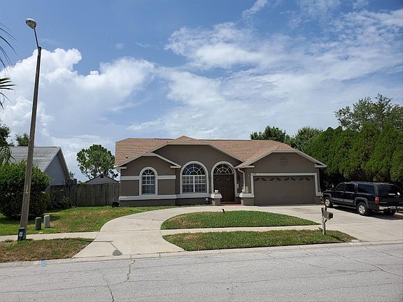 2nd image of 8182 Somerset Dr