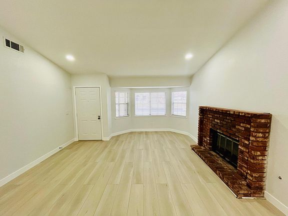 4th image of 1532 Michelle Ave