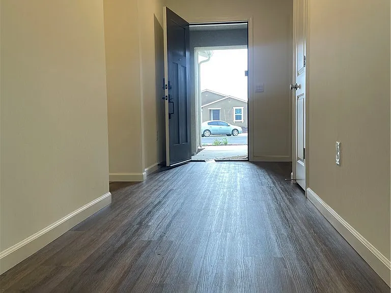 8824 Scintilla Ave — Photo 23