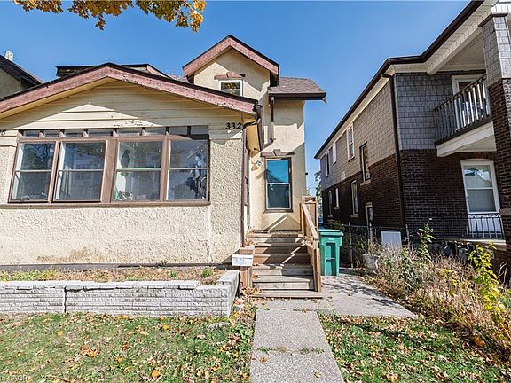 4th image of 332 Elm Ave