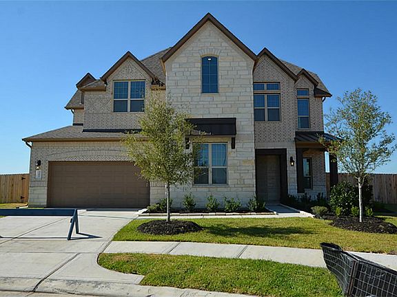 2nd image of 3202 Emerald Valley Dr