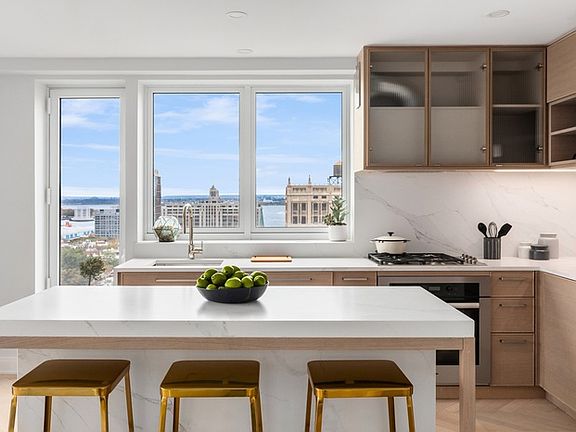 5th image of 67 Livingston St #3