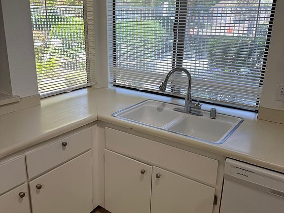 4th image of 26701 Quail Crk APT 257