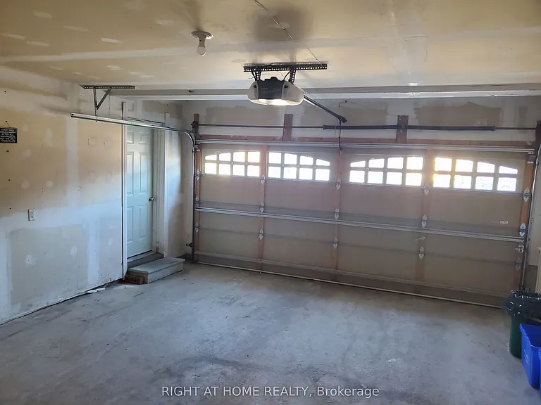 38 Cliff Gunn Rd #BASEMENT — Photo 12