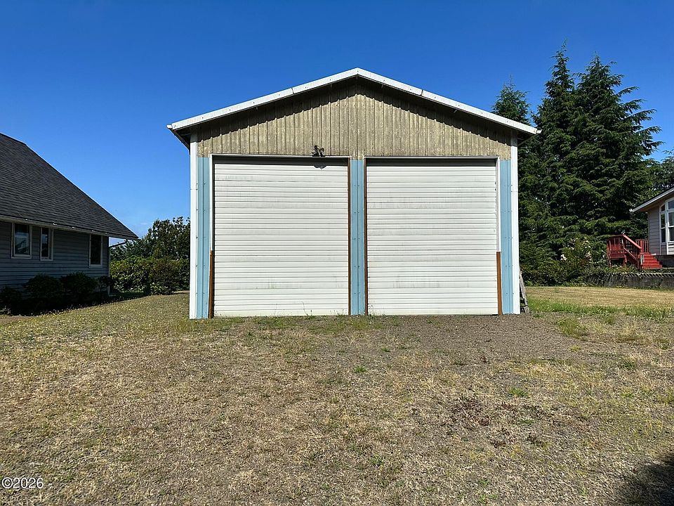 1st image of 163 S Wells Dr