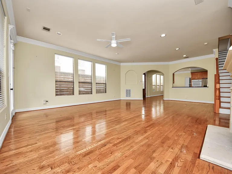605 W Polk St #B — Photo 21