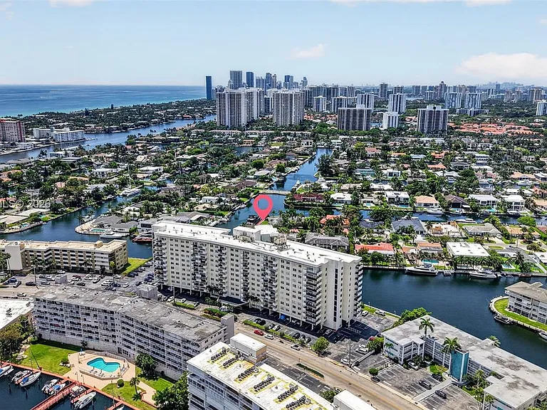 401 Golden Isles Dr #208 — Photo 49