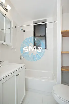 Rented by Space Marketing Shop | media 22