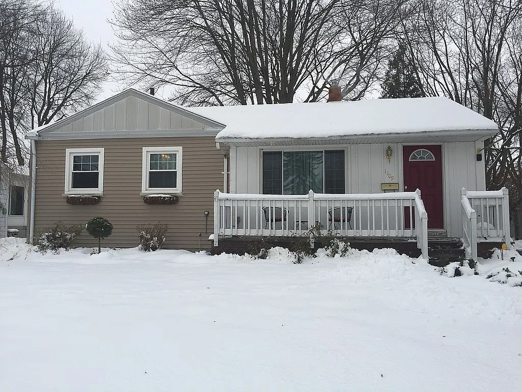 1109 Hunt St photo 1