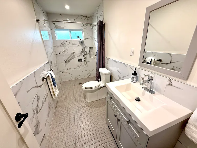 Hearst Dr — Photo 24